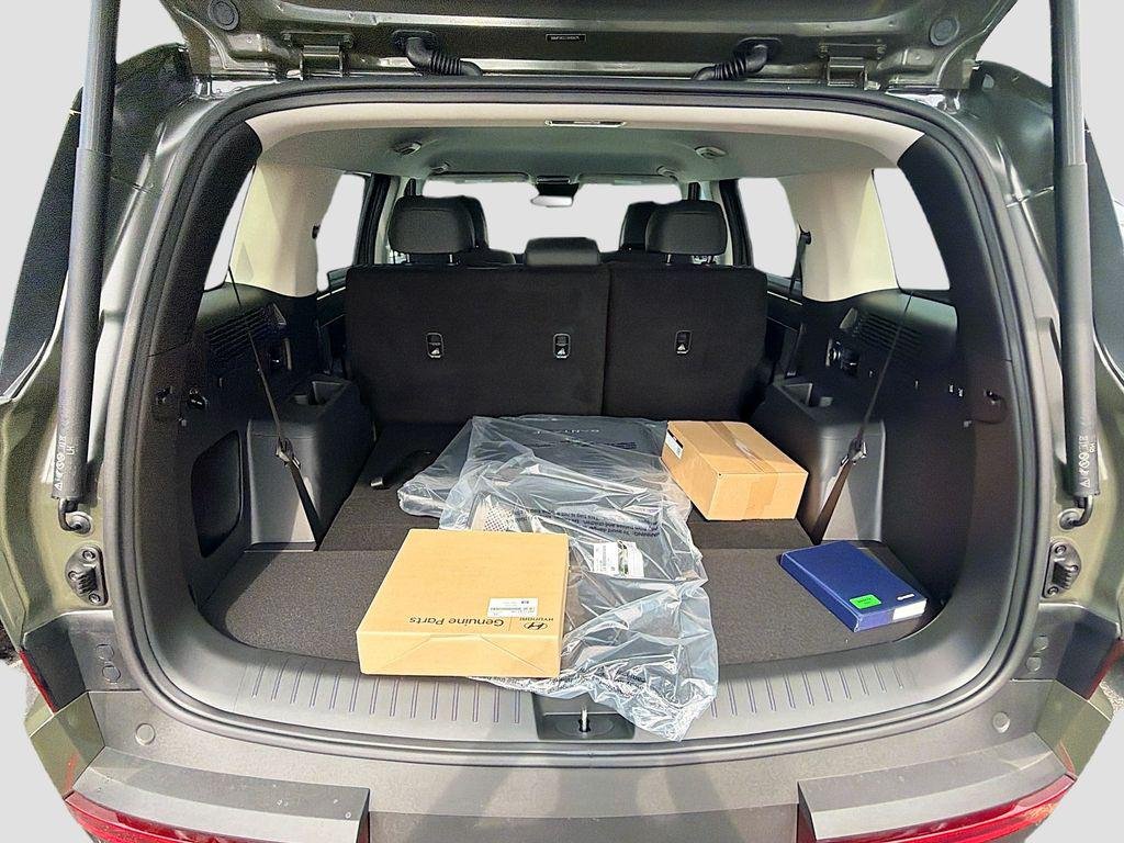 New 2026 Rockwood Green Hyundai SEL FWD image 19