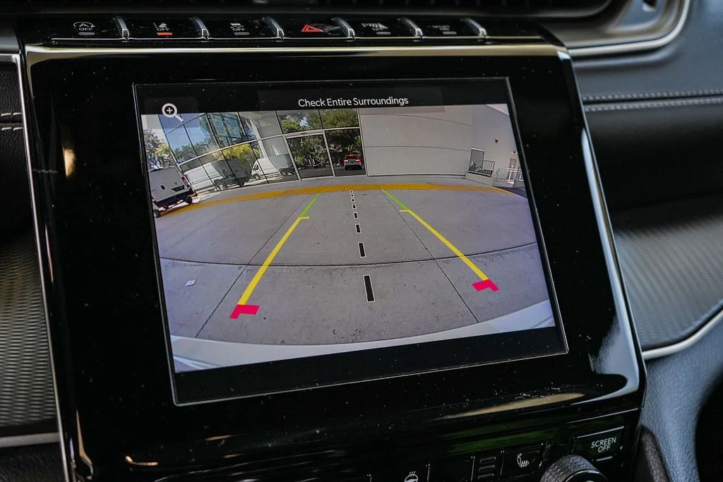Used 2023 White Jeep Altitude X image 23