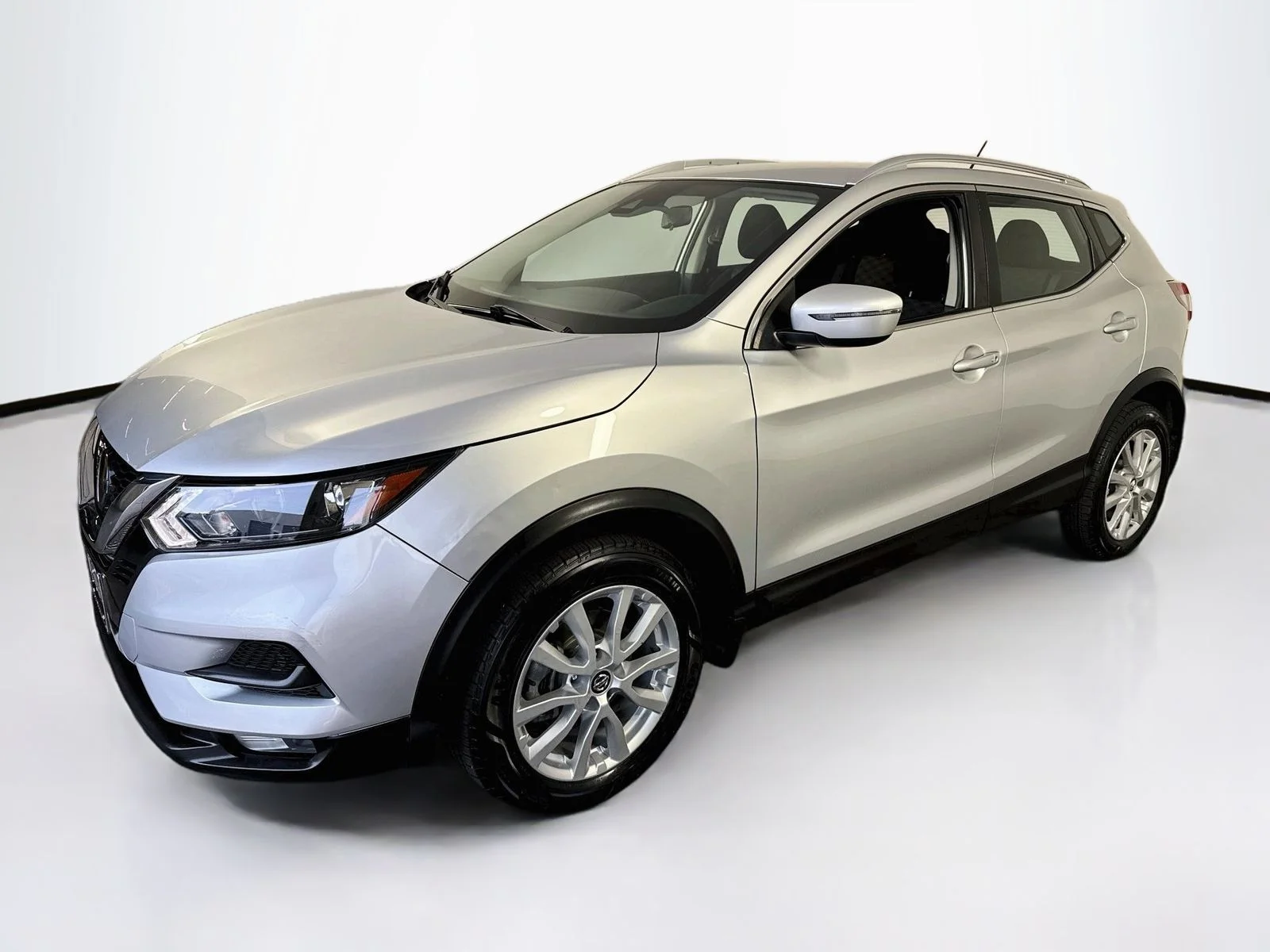 2022 Nissan Rogue Sport SV - Photo 3