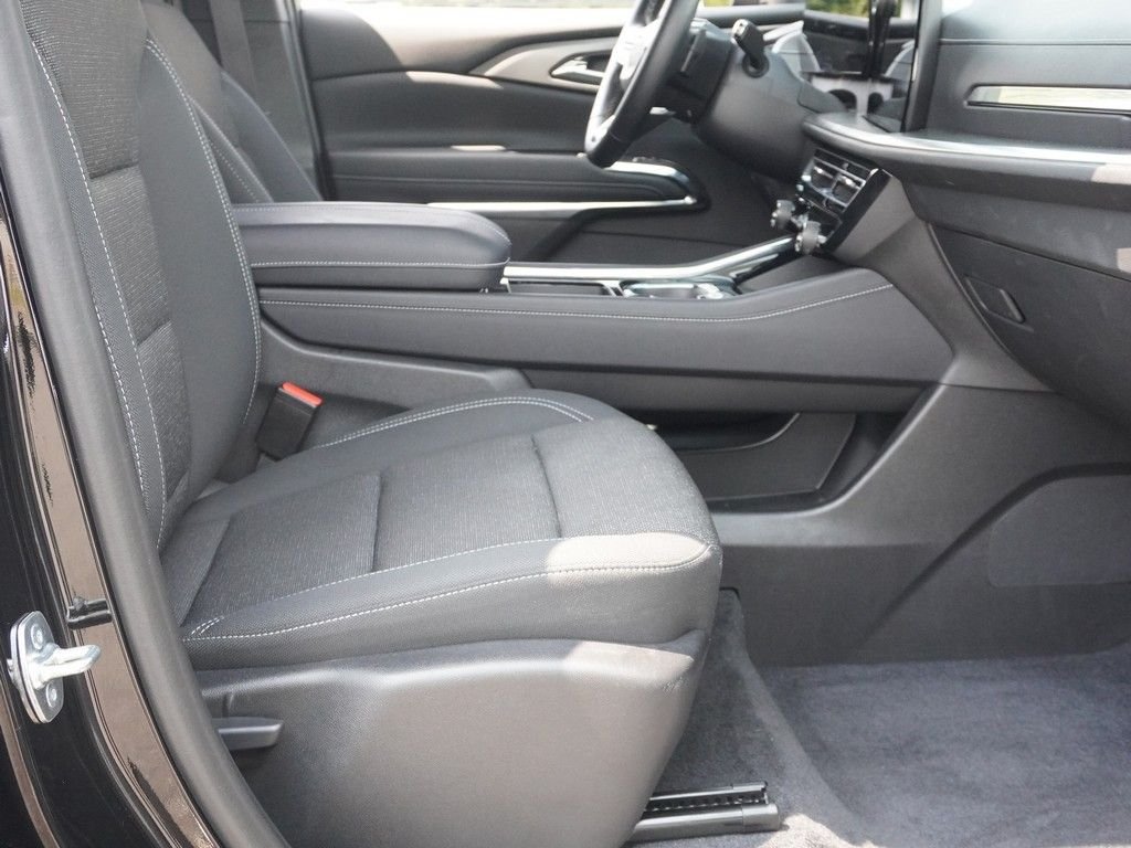 Used 2025 Black Chevrolet LT image 29
