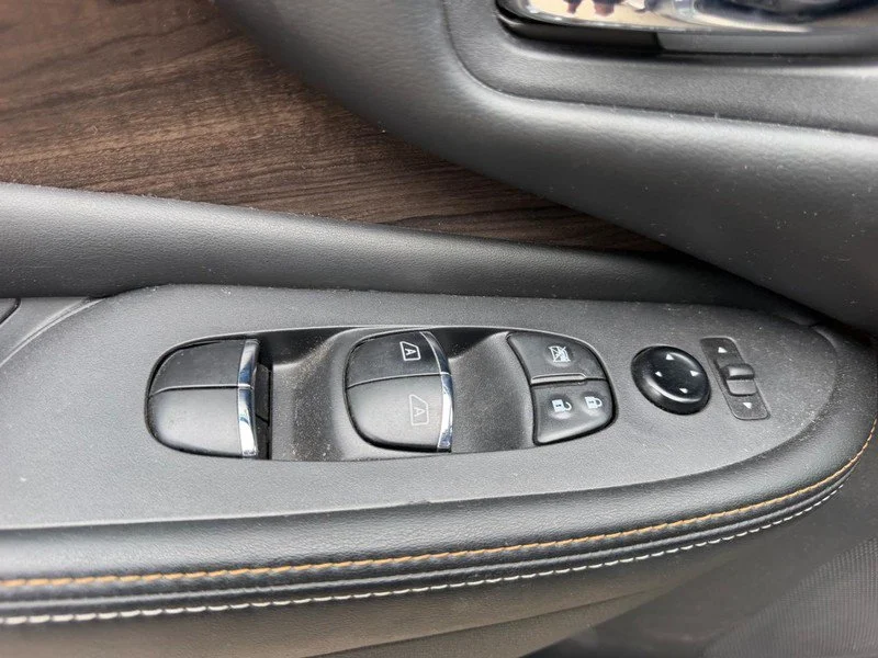 Used 2023 Gray Nissan Platinum image 18