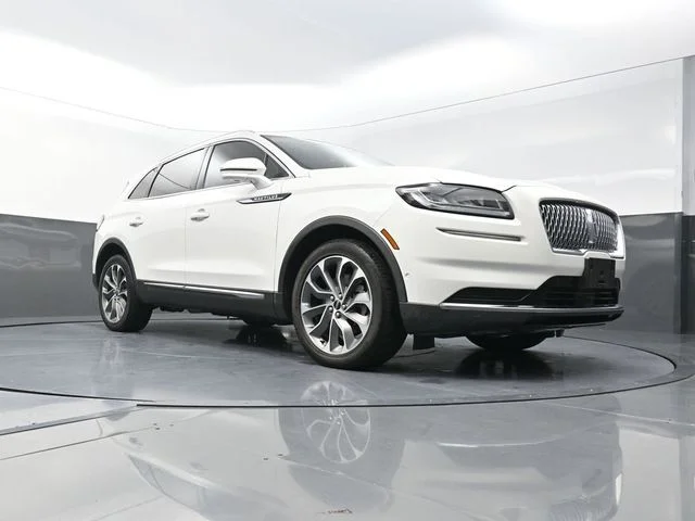 Used 2022 White Lincoln Reserve image 31
