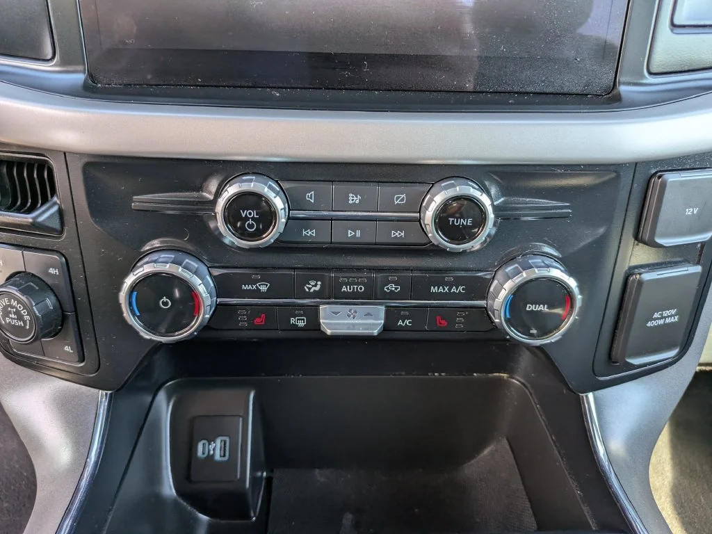 Used 2023 Antimatter Blue Metallic Ford XLT image 26