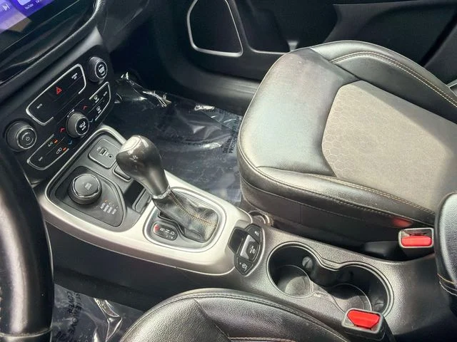 Used 2019 Red Jeep Latitude image 52