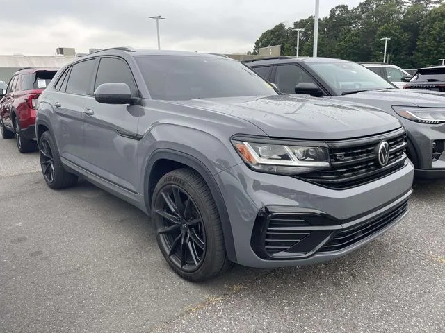 2022 Volkswagen Atlas Cross Sport 3.6L V6 SEL R-Line 4MOTION's photo