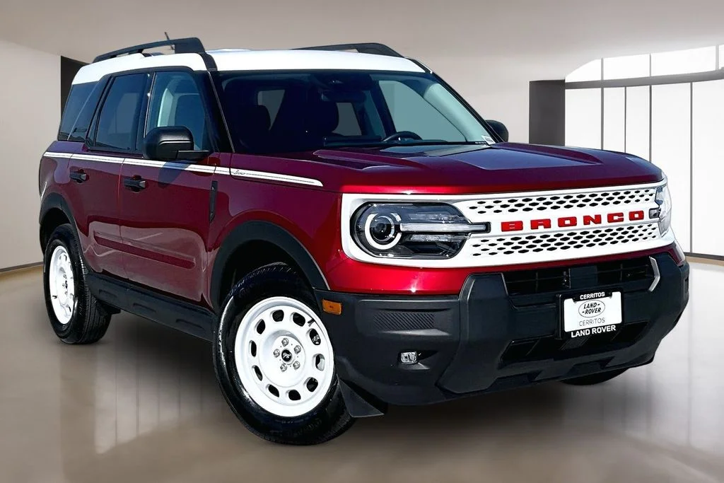 Used 2025 Red Ford Heritage image 3