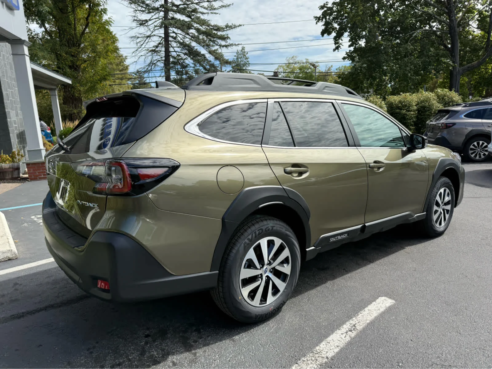 New 2025 GREEN Subaru Premium image 4
