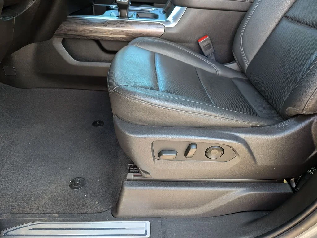 Used 2025 Gray Chevrolet LTZ image 12