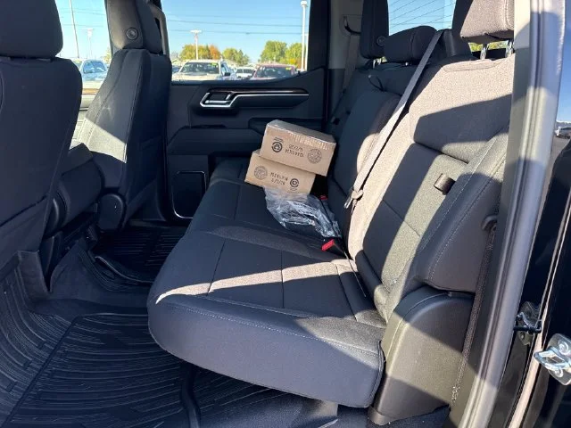 New 2026 Onyx Black GMC Elevation image 27
