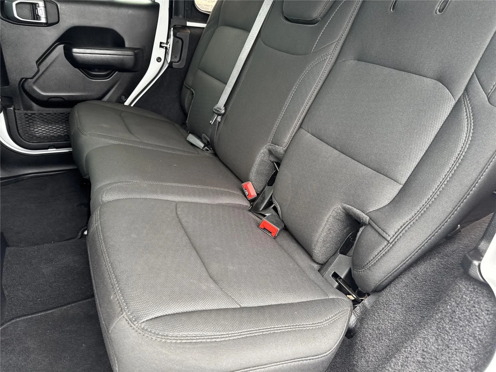 Used 2022 Bright White Clearcoat Jeep Unlimited Sport S image 32