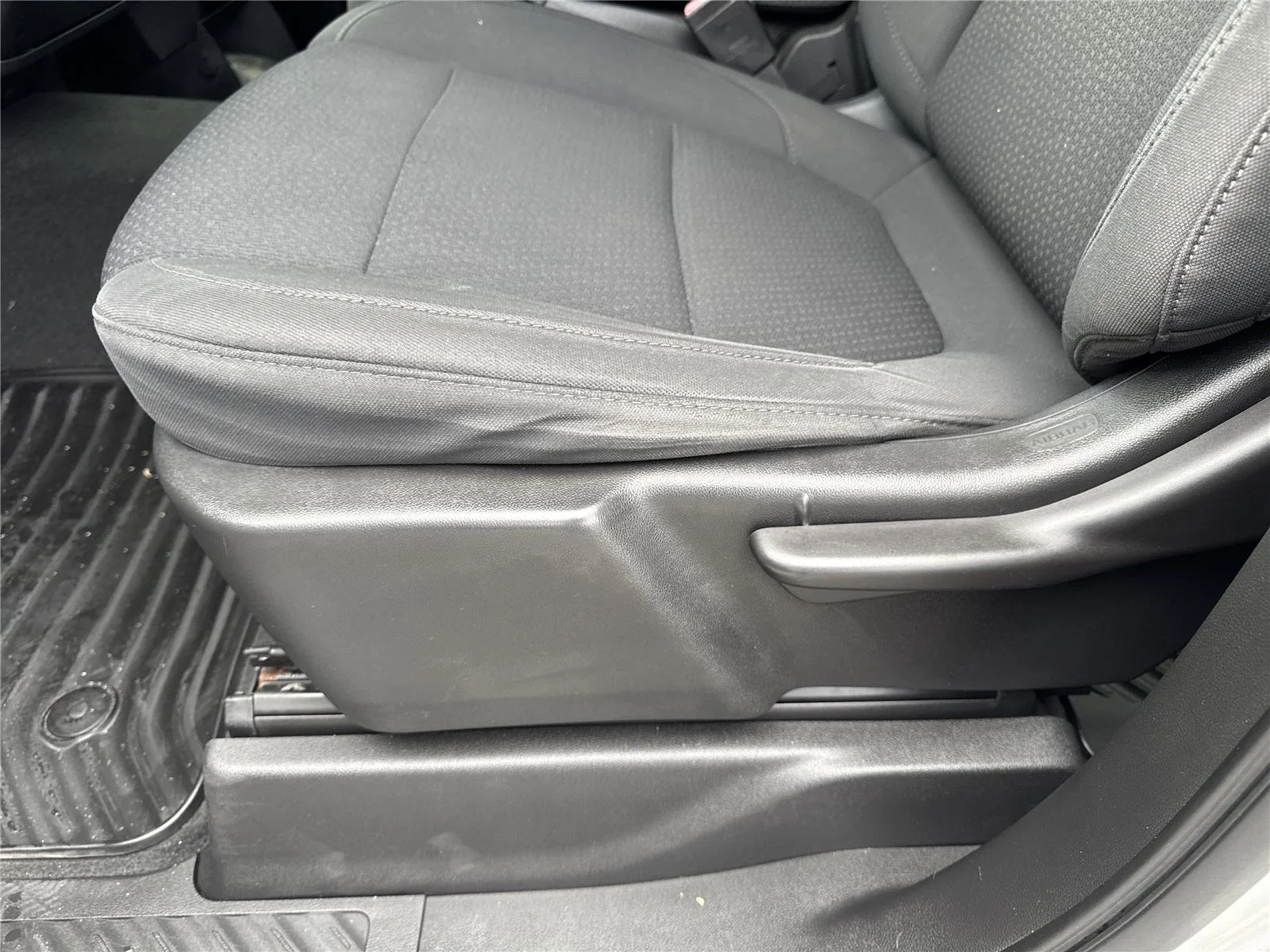 Used 2021 SILVER ICE METALLIC Chevrolet Custom image 12