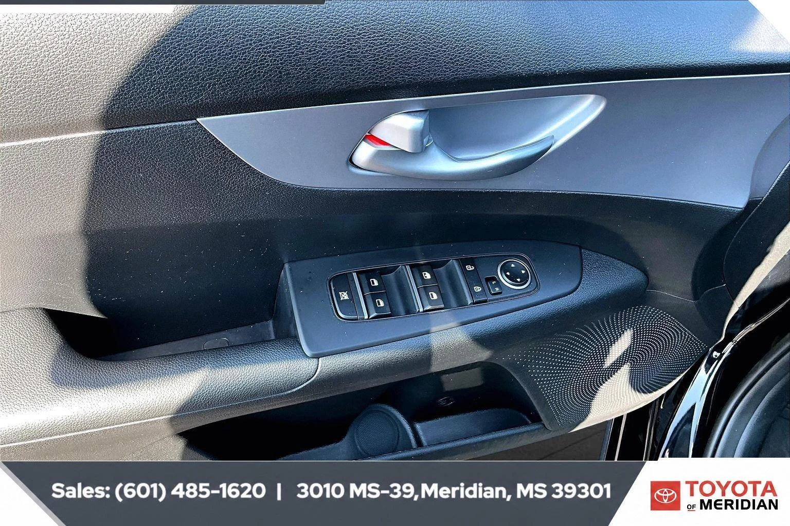 Used 2024 Aurora Black Pearl Kia LXS image 17