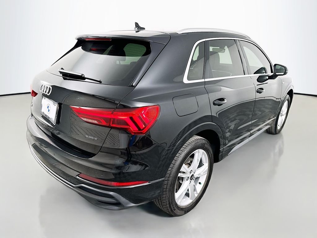 Used 2024 Mythos Black Metallic Audi Premium image 5