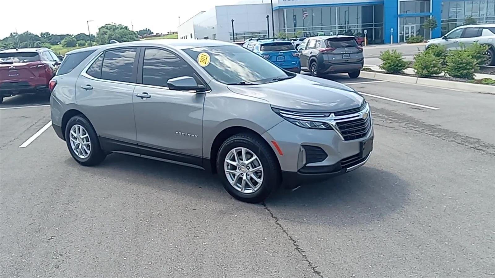 Used 2023 Chevrolet Equinox LT with VIN 3GNAXKEG6PL102716 for sale in Kansas City