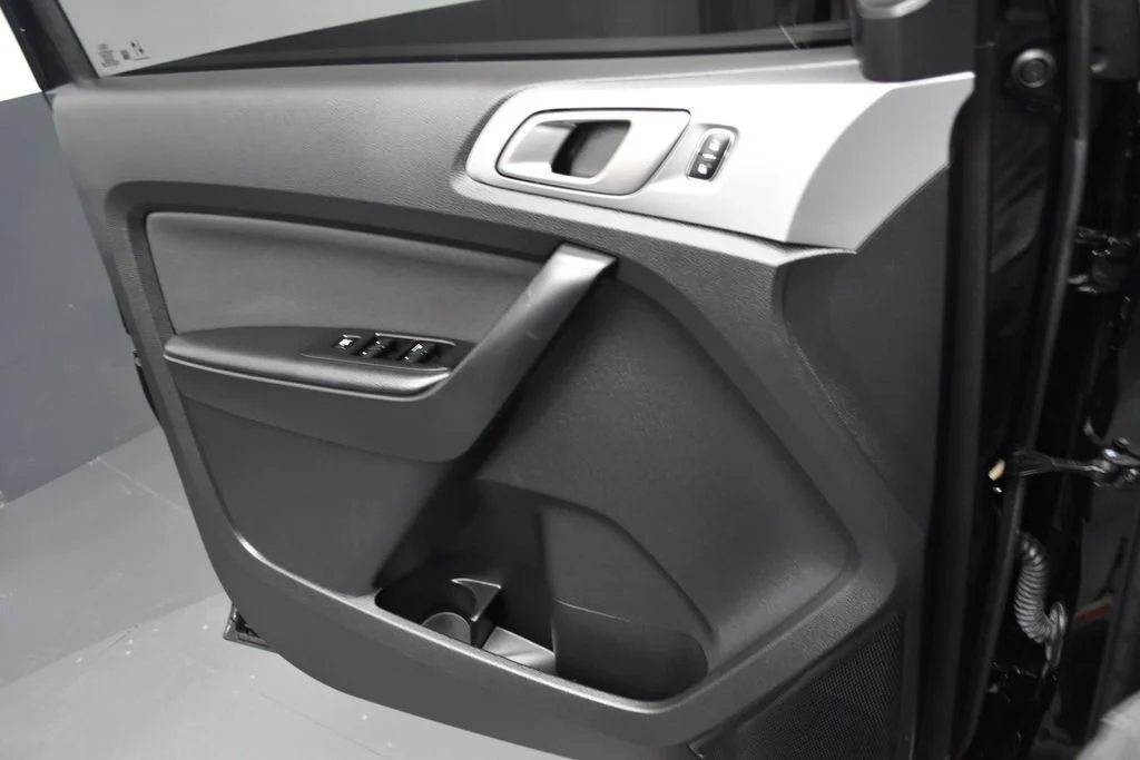 Used 2021 Black Ford XLT image 11