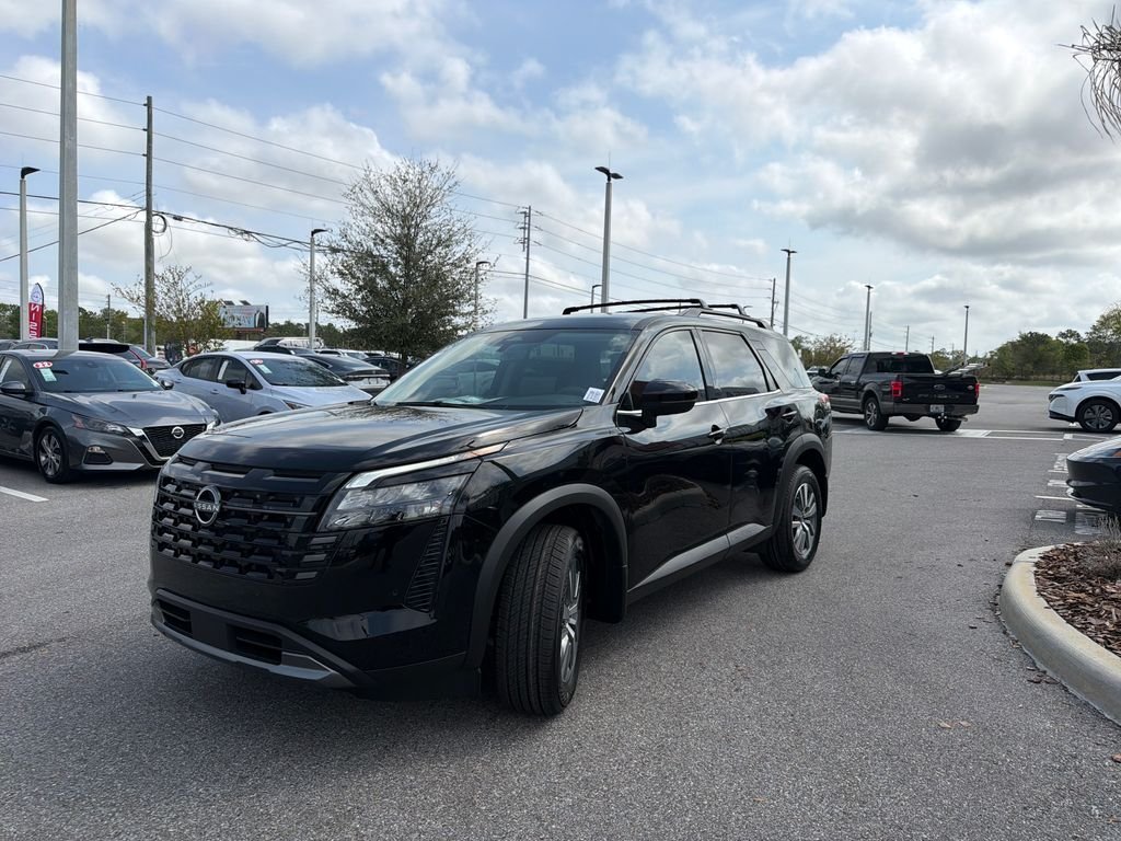 New 2026 Nissan Pathfinder SL 4D Sport Utility