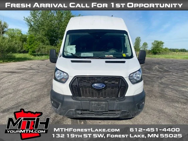 Used 2023 White Ford Base image 3