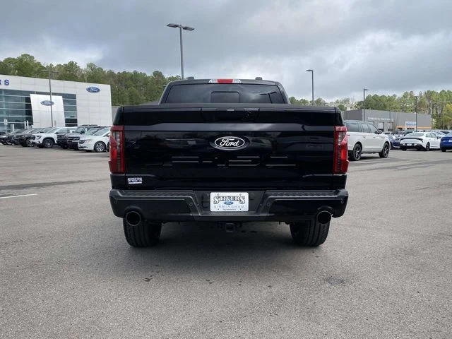New 2025 Agate Black Metallic Ford XLT image 4