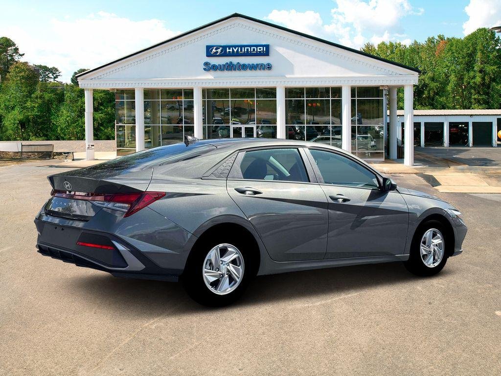 New 2026 Gray Hyundai SE image 8