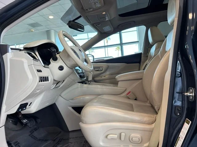 Used 2017 Blue Nissan Platinum image 13