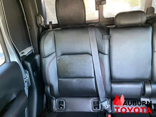 Used 2021 Silver Jeep Rubicon image 20