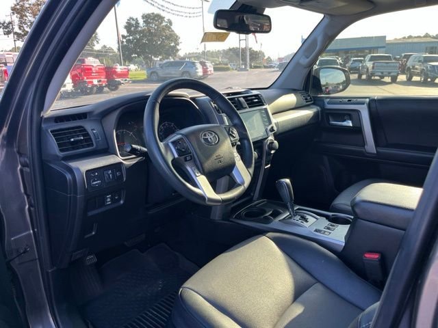 Used 2022 Gray Toyota SR5 Premium image 6