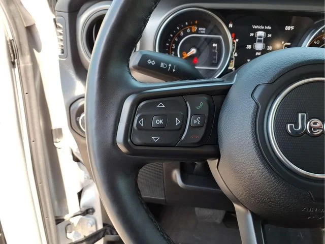 Used 2022 Silver Jeep Willys image 22
