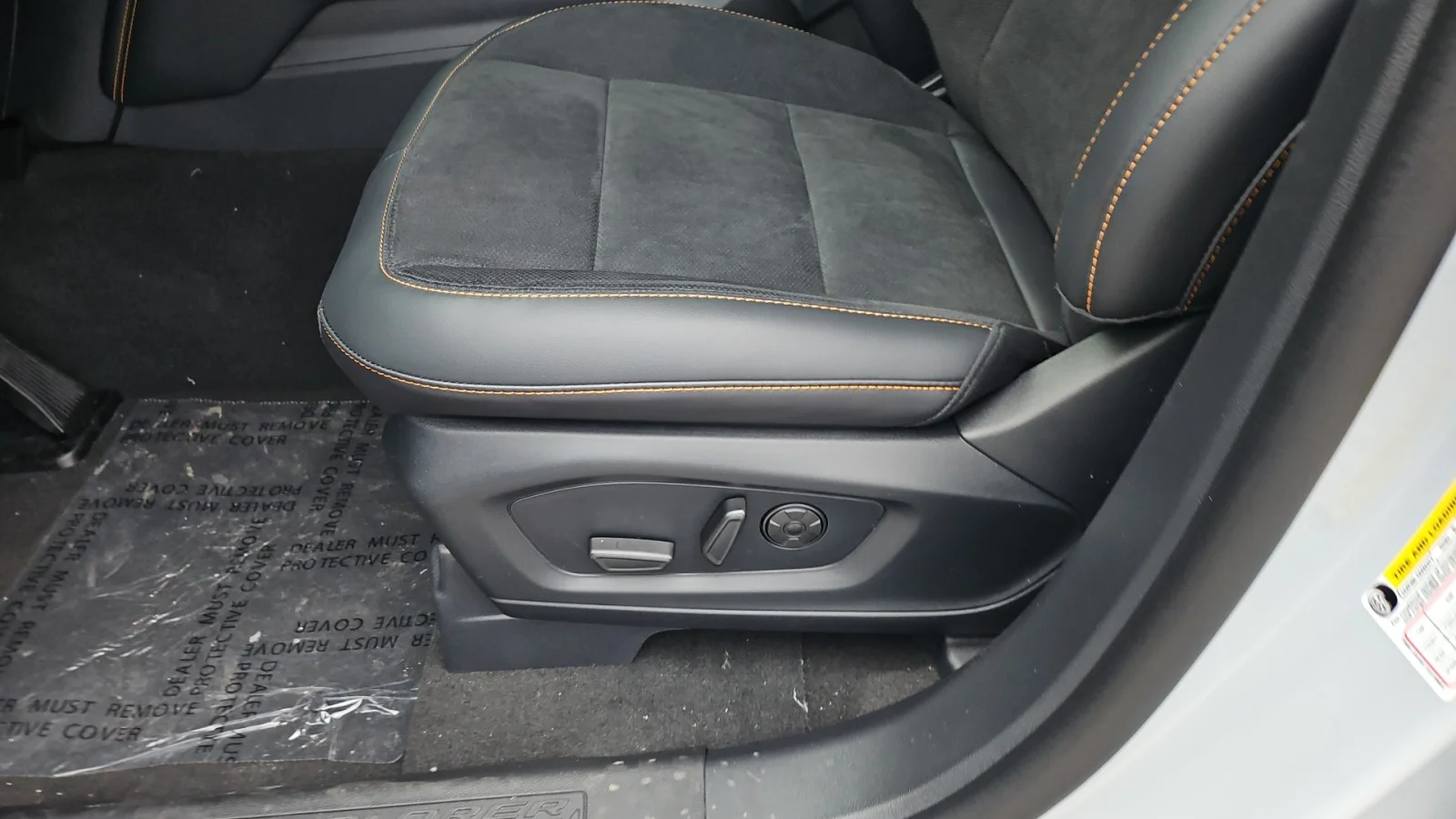 New 2026 Space White Metallic Ford Tremor AWD image 8