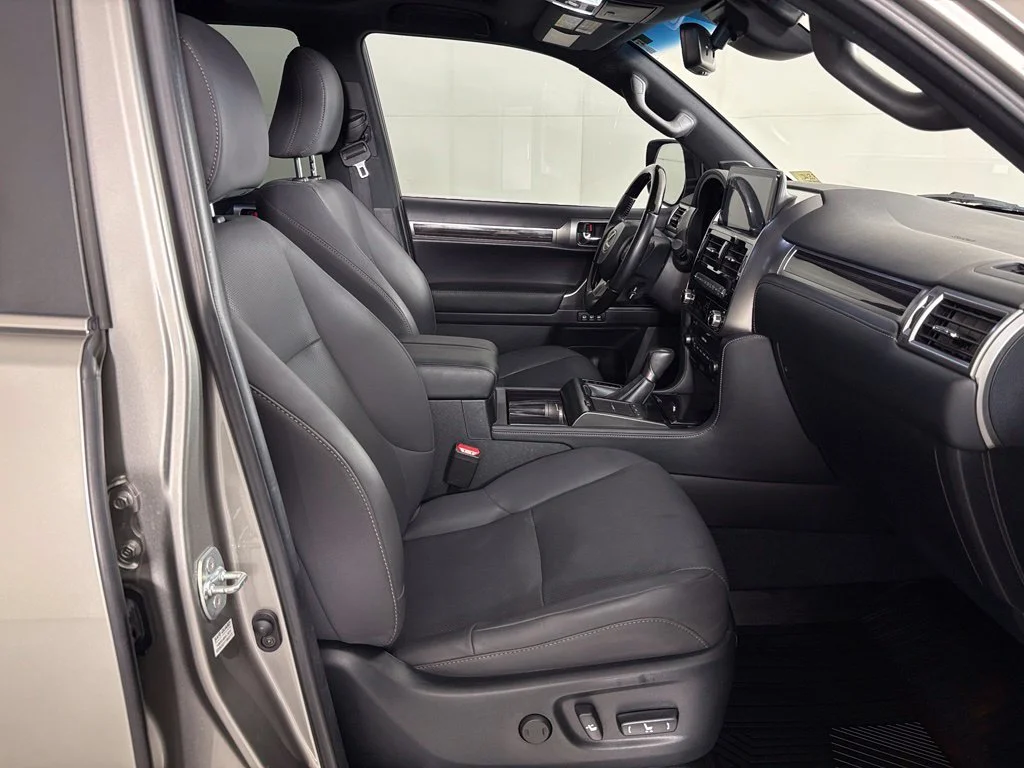 Used 2023 Silver Lexus 460 image 46