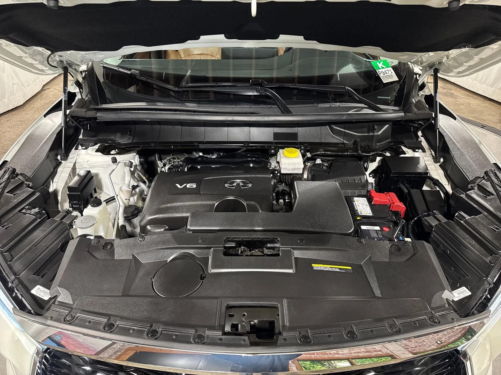Used 2022 White INFINITI Sensory image 31