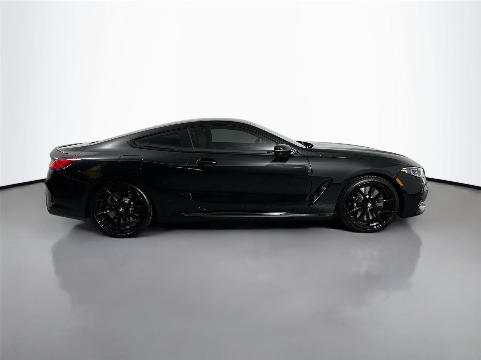 New 2026 Black Sapphire Metallic BMW 840i image 5