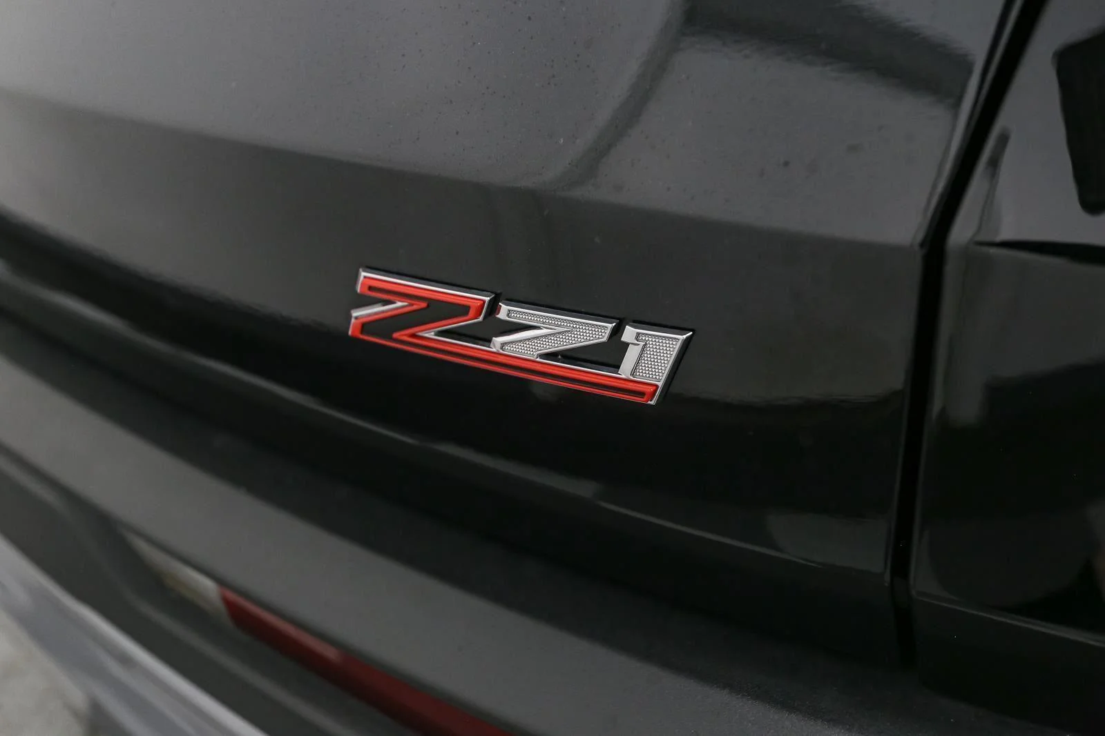 Used 2024 Mosaic Black Metallic Chevrolet AWD Z71 image 11