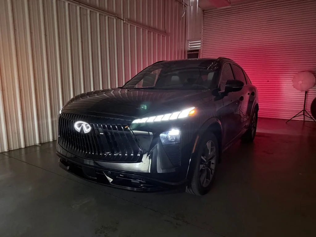 New 2027 BLACK OBSIDIAN INFINITI Luxe AWD image 9