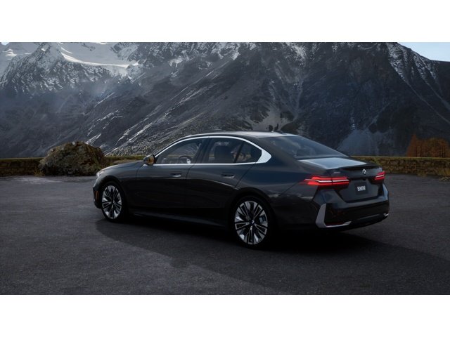 New 2027 Dark Graphite Metallic BMW 530i xDrive image 2