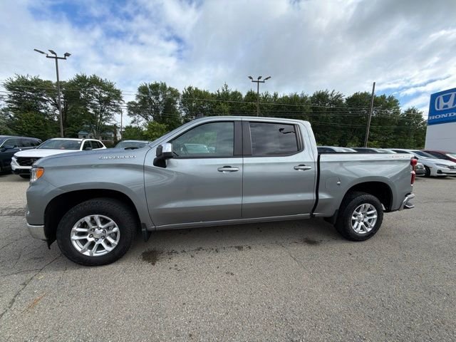 Used 2023 Sterling Gray Metallic Chevrolet LT image 4