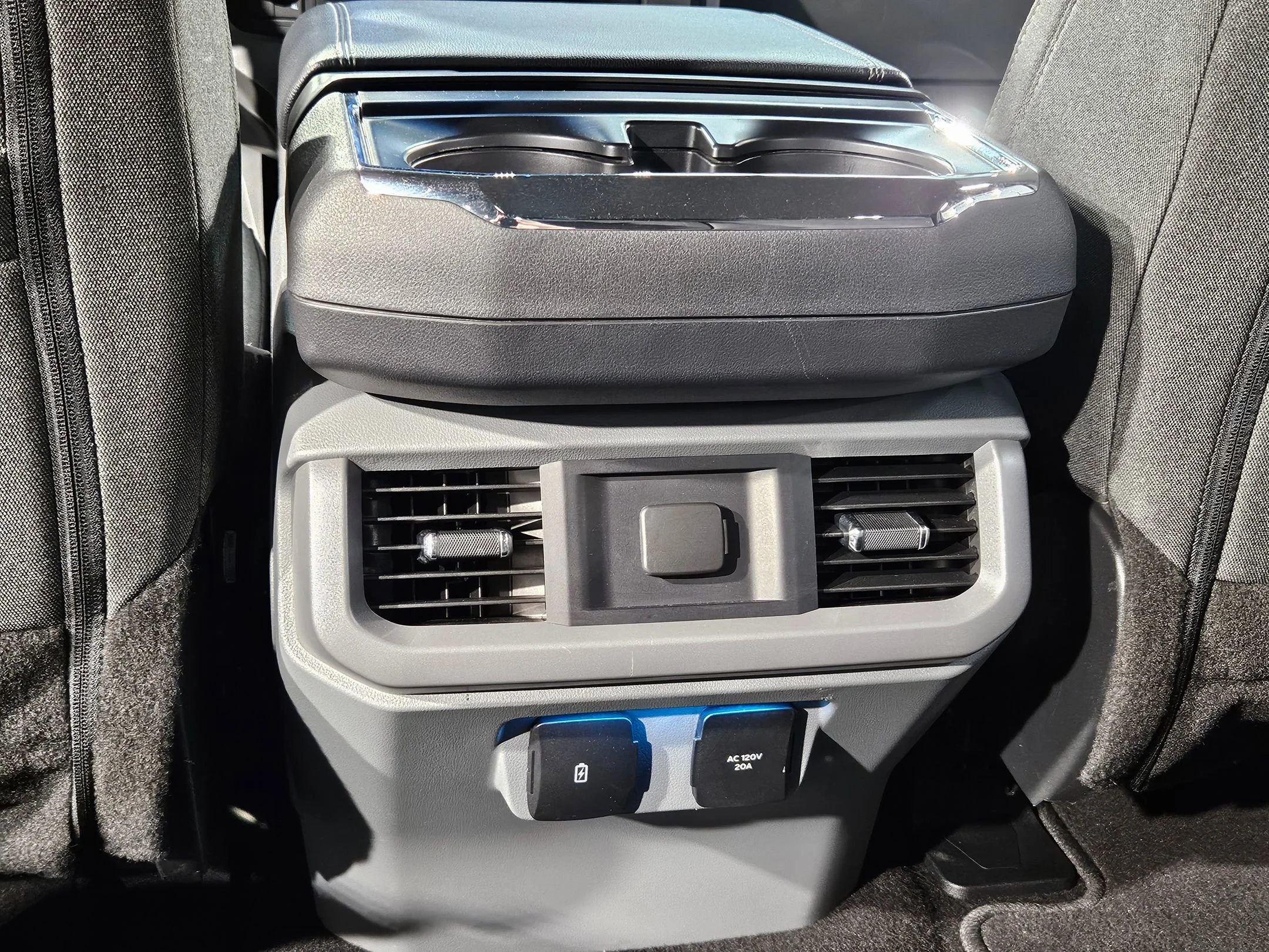 2024 Ford F-150 XLT - Photo 36