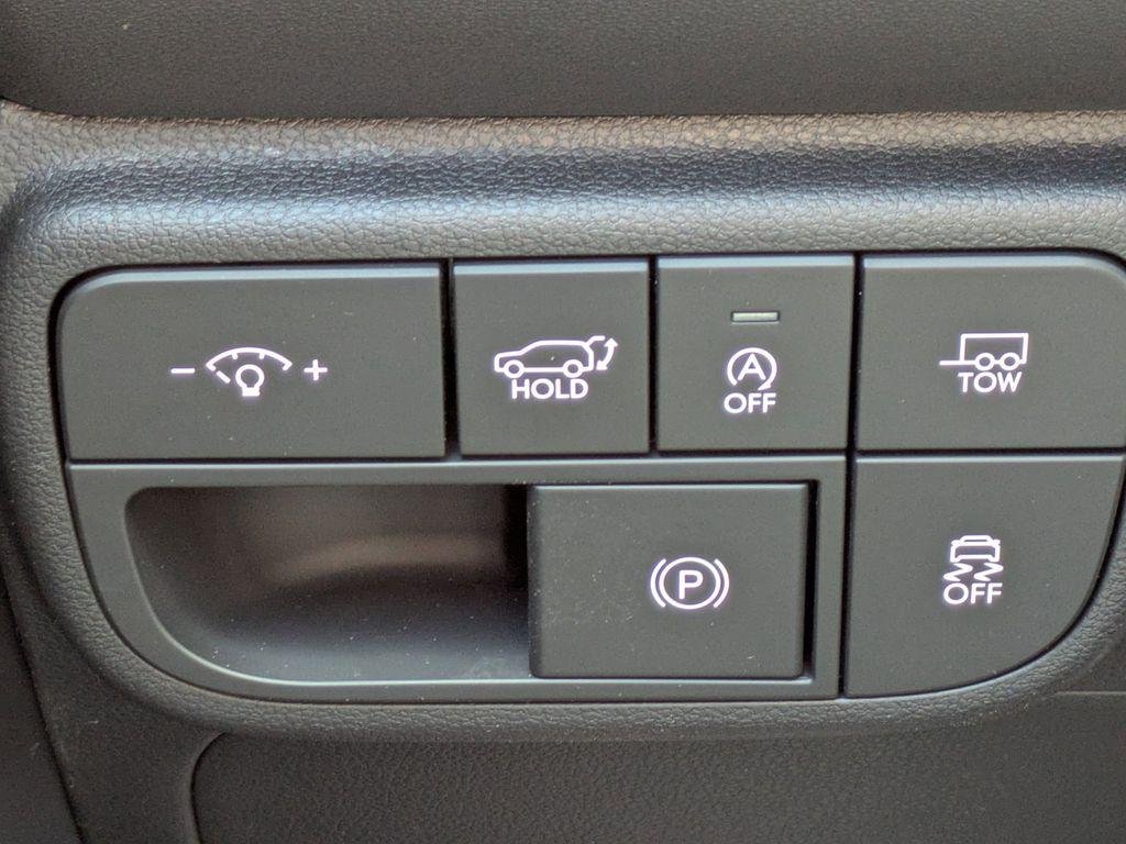 New 2026 White Hyundai SEL Premium FWD image 28