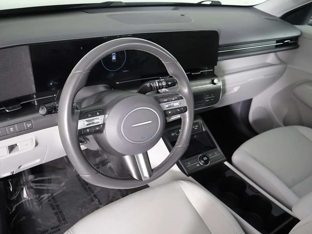 Used 2024 Black Hyundai SEL image 26