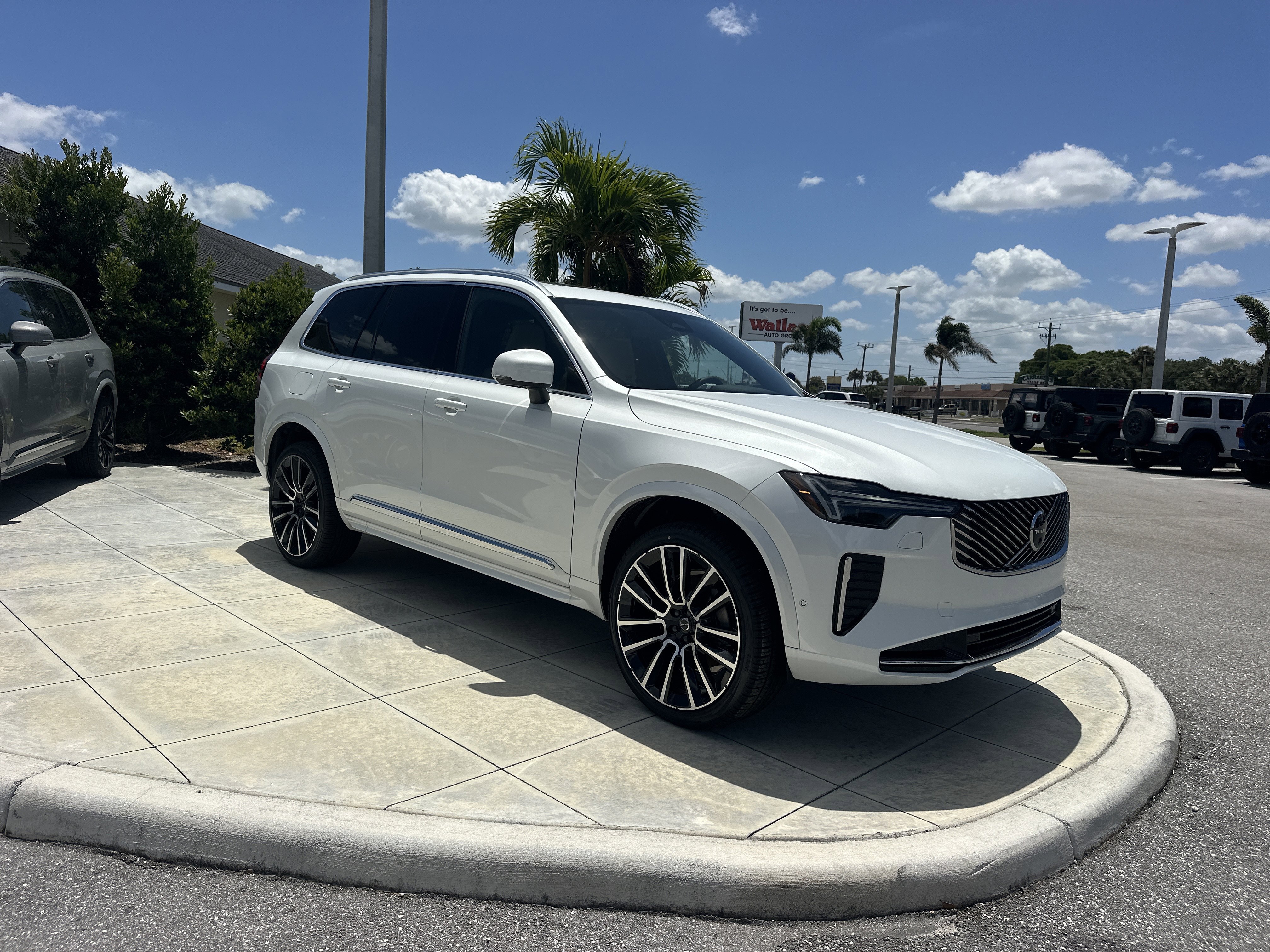 New 2026 Crystal White Volvo Plus image 1