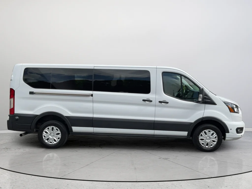 2024 Ford Transit Passenger Van XLT - Photo 6