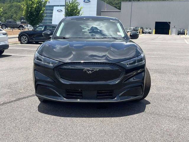 New 2026 Shadow Black Ford Select image 6