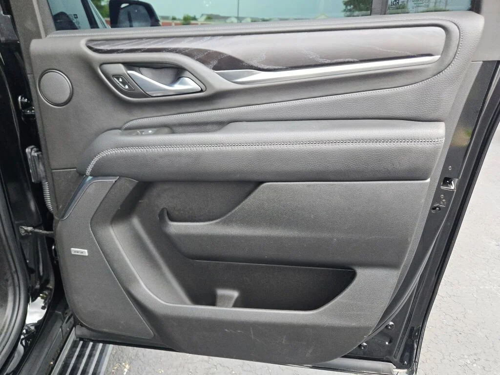 Used 2022  GMC Denali image 12