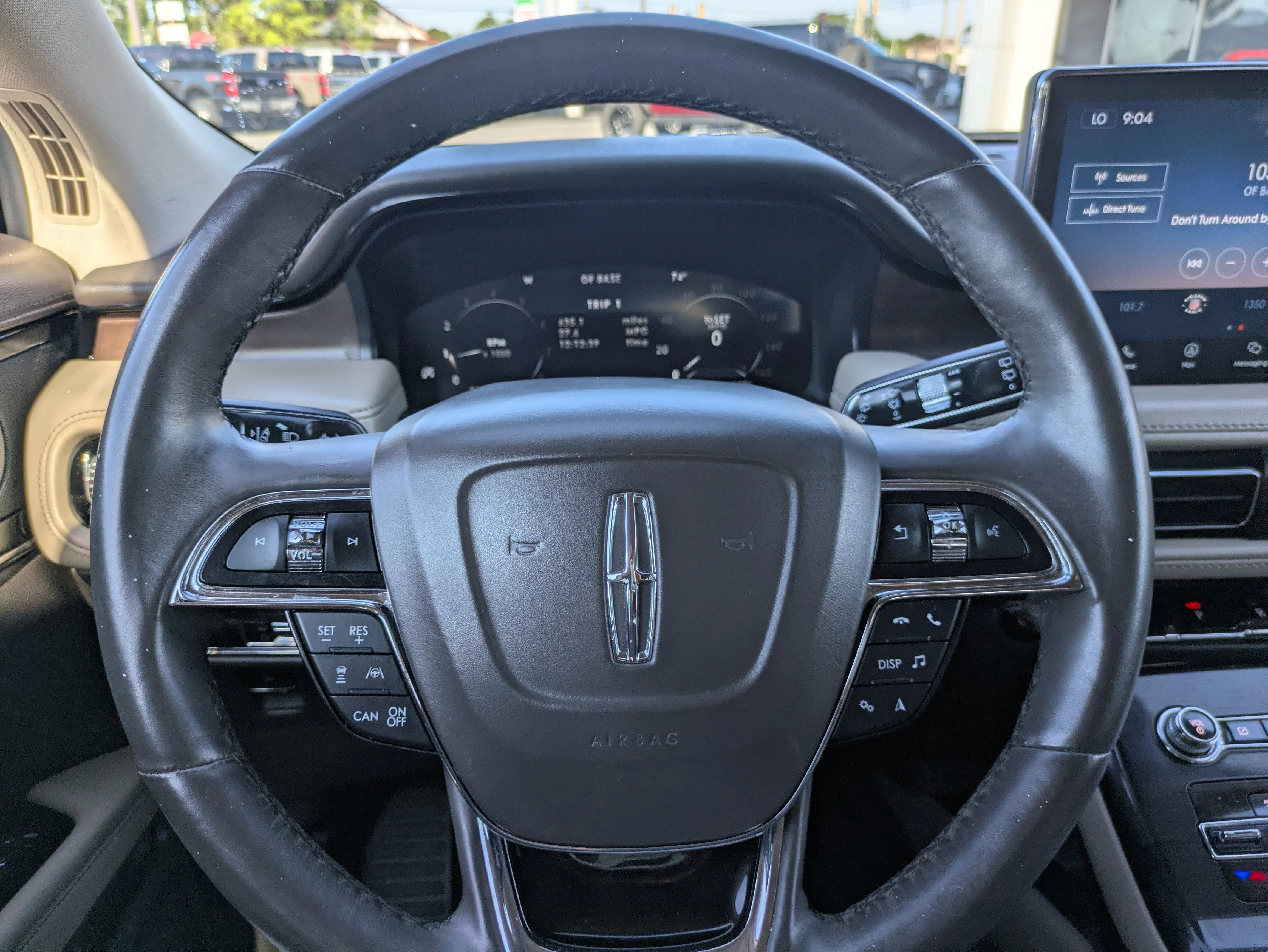 Used 2023 Infinite Black Clearcoat Metallic Lincoln Reserve w/Panoramic Moonroof, Htd & Cld Premium Leather, 13.5 Screen, & 360 Camera image 30