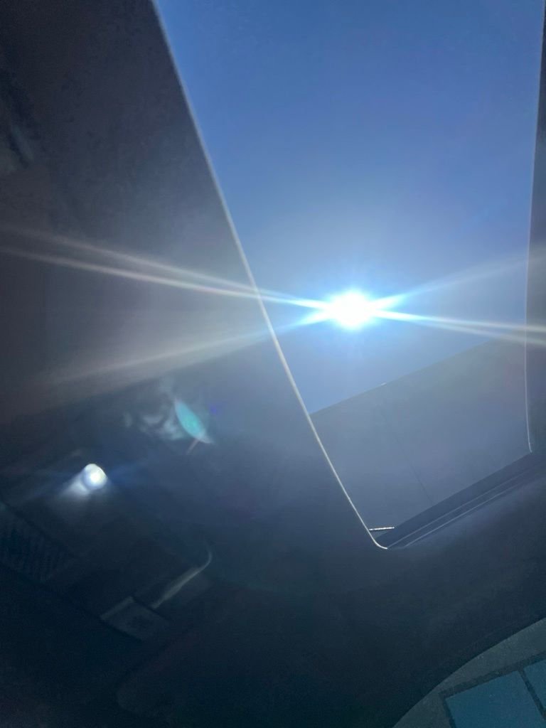 Used 2024 Silver Kia S image 18