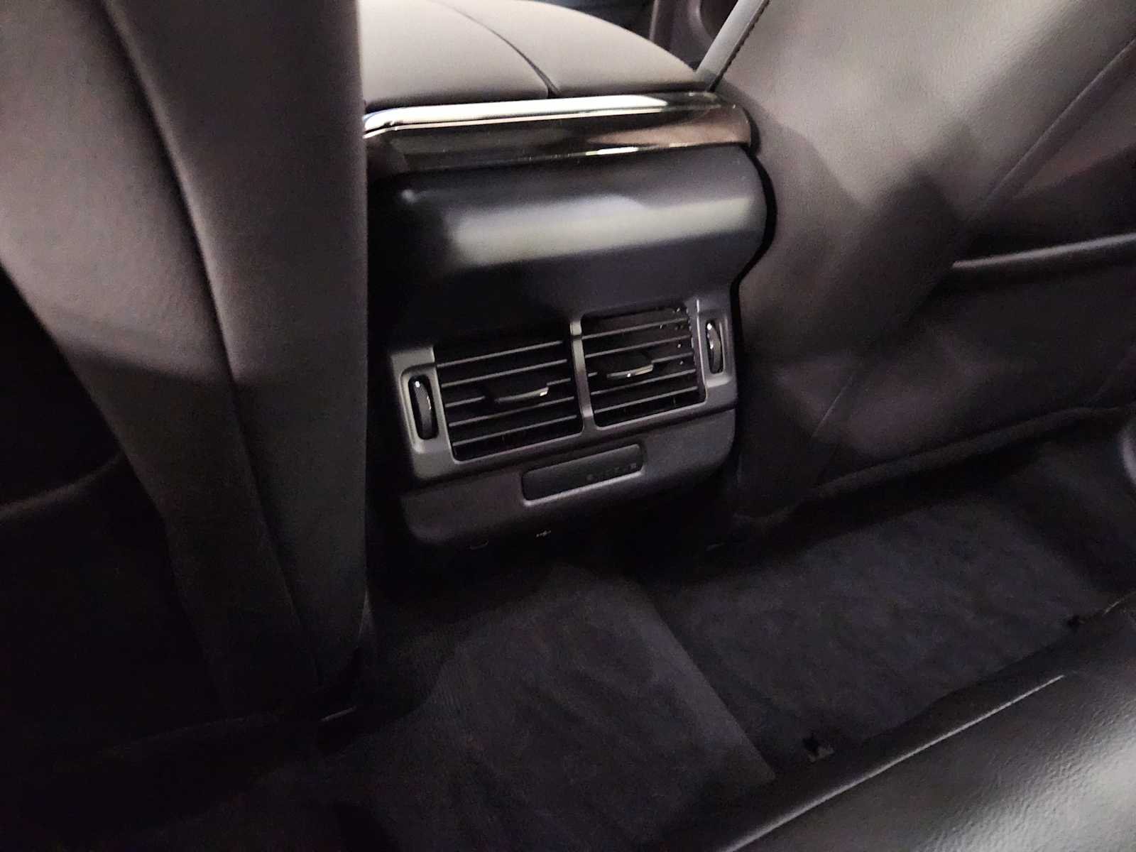 Used 2025 Fuji White Land Rover Core S - AWD image 30