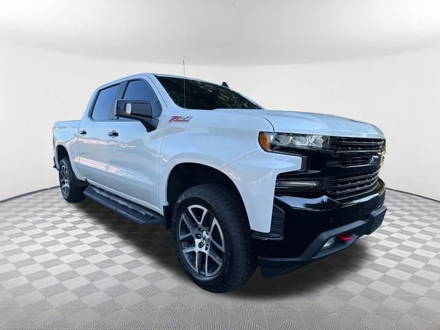 Used 2020 IRIDESCENT PEARL TRICOAT Chevrolet LT Trail Boss image 2