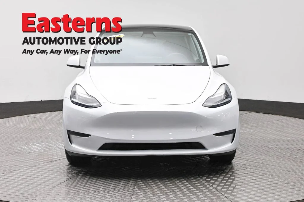 Used 2023 White Tesla Long Range image 2