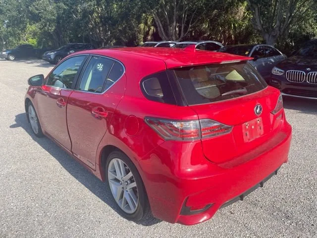 Used 2014 Red Line Lexus Hybrid image 4
