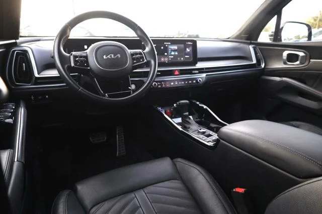 Used 2025 Silver Kia X-Line SX Prestige image 36