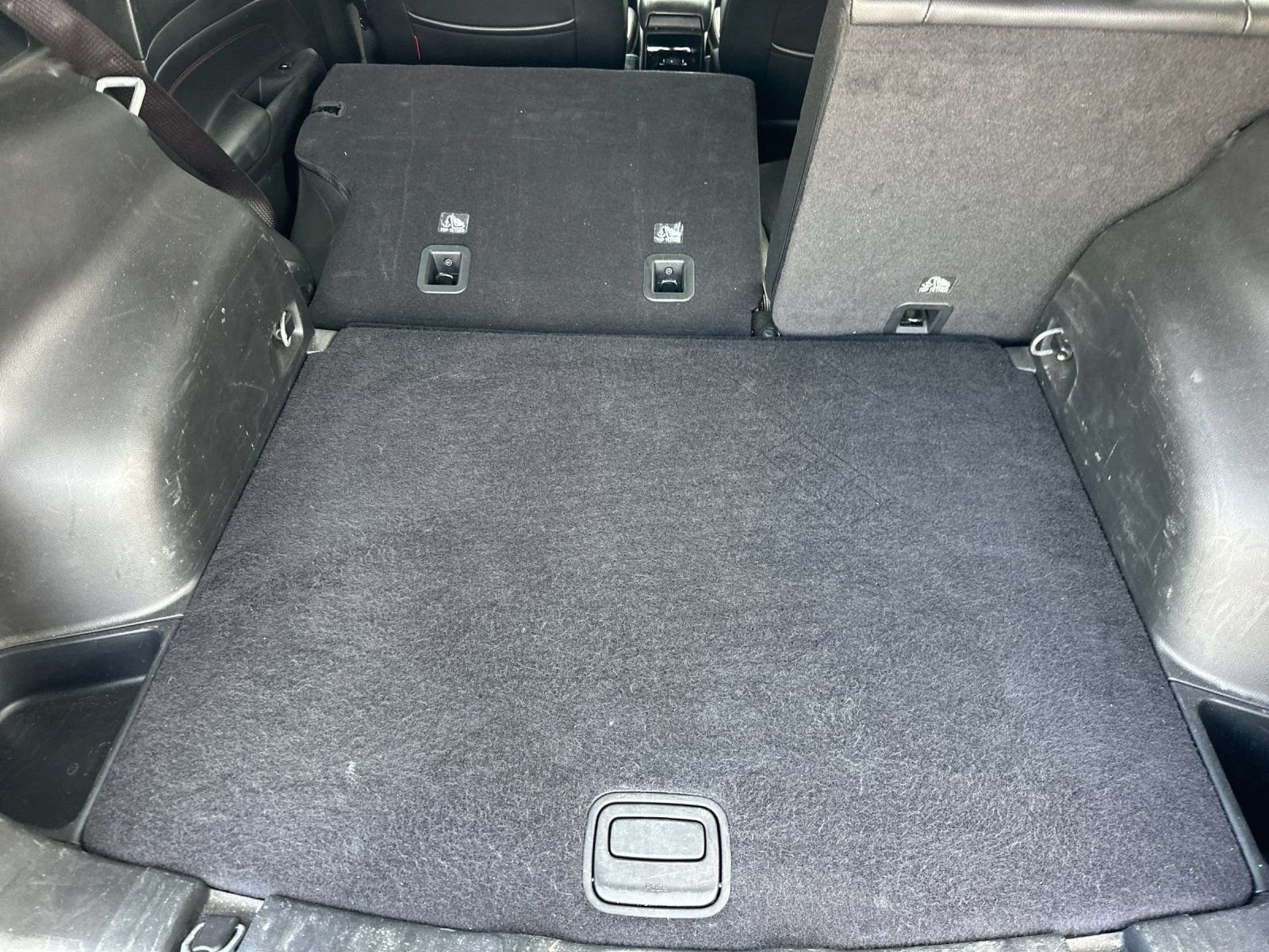 Used 2025 Silver Jeep Trailhawk image 14